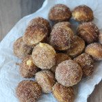 Churro Donut Holes with Dulce de Leche Filling | ChezCateyLou.com